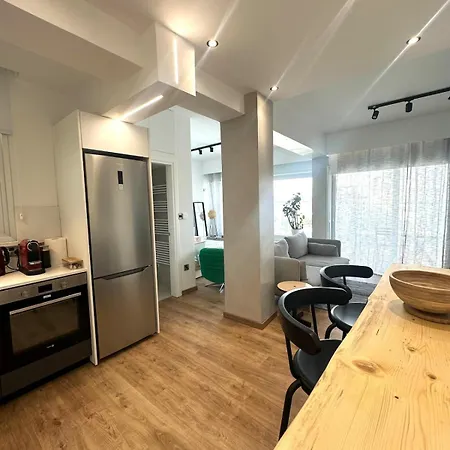 Zeus Downtown Hub With Panoramic View דירה