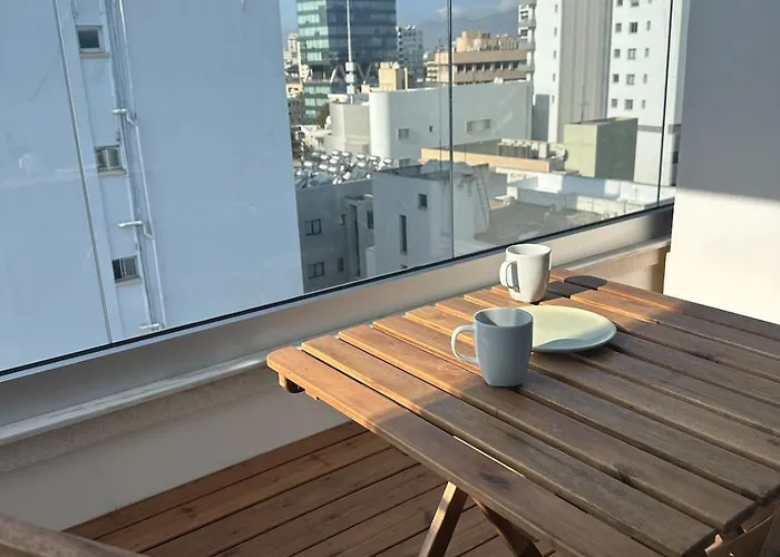 Zeus Downtown Hub With Panoramic View * 尼科西亚