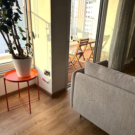 Zeus Downtown Hub With Panoramic View Апартаменты *